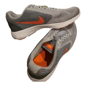 Nike Revolution 3 Running Womens Shoes 819303-002 Wolf Grey Hyper Orange…